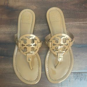 Beautiful Tory  Burch slides in a size 8.